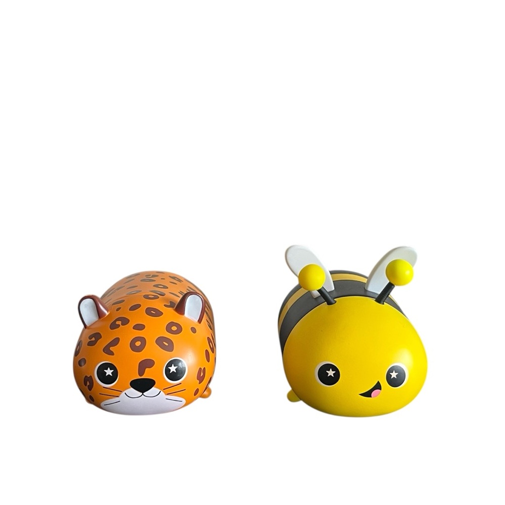 Moosh-Moosh itSmol Spotty Leopard Vee Bee Vinyl Collectible Toy Figurines 2pc